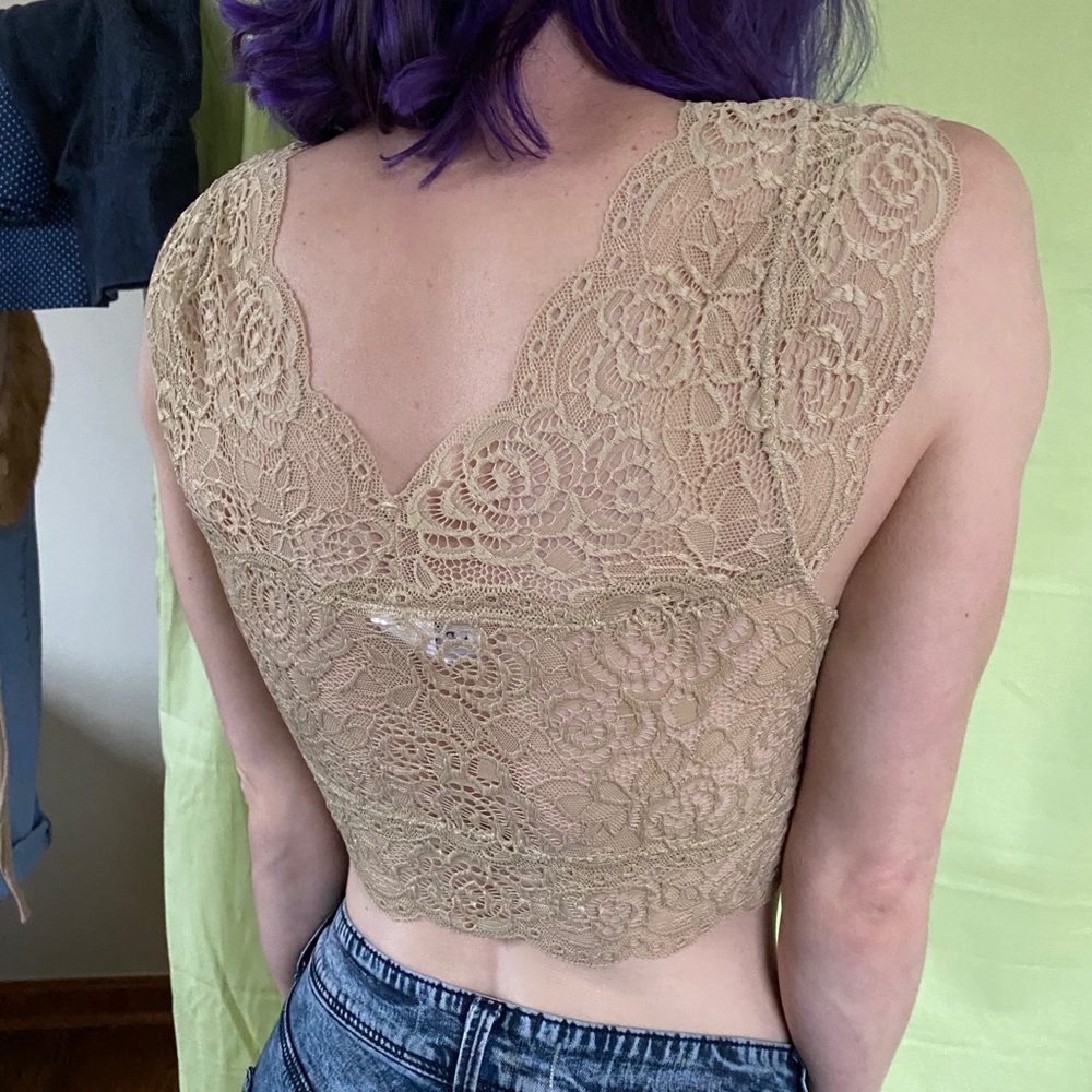 💋lacy crop top💋 - Picture 2 of 3